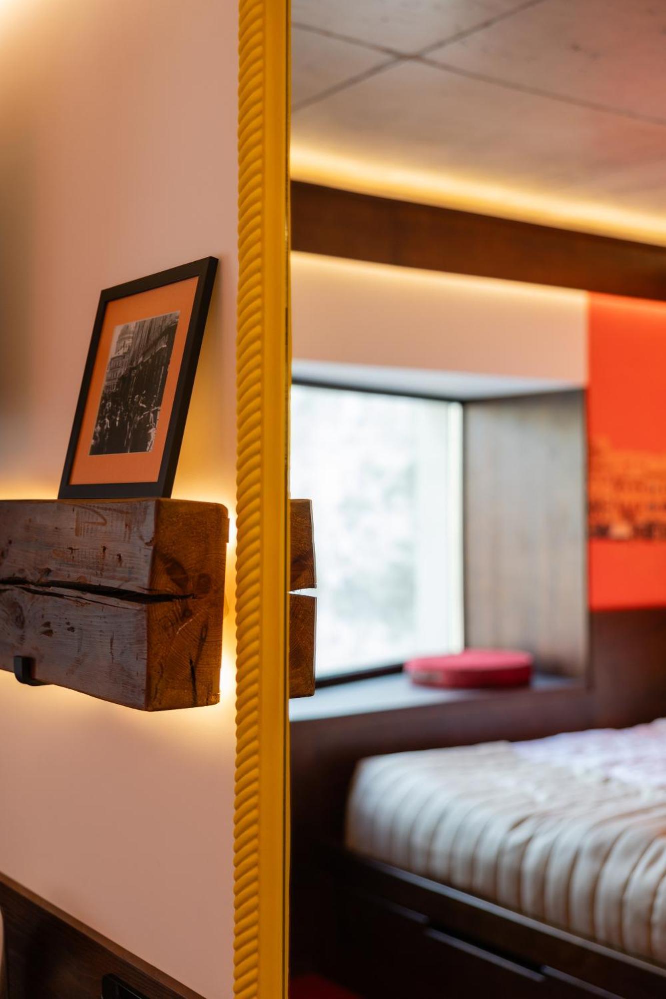 !Fest Hotel Rynok Square Лвив Екстериор снимка