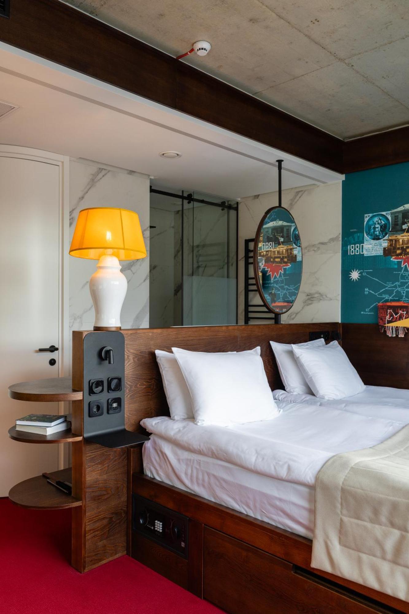 !Fest Hotel Rynok Square Лвив Екстериор снимка